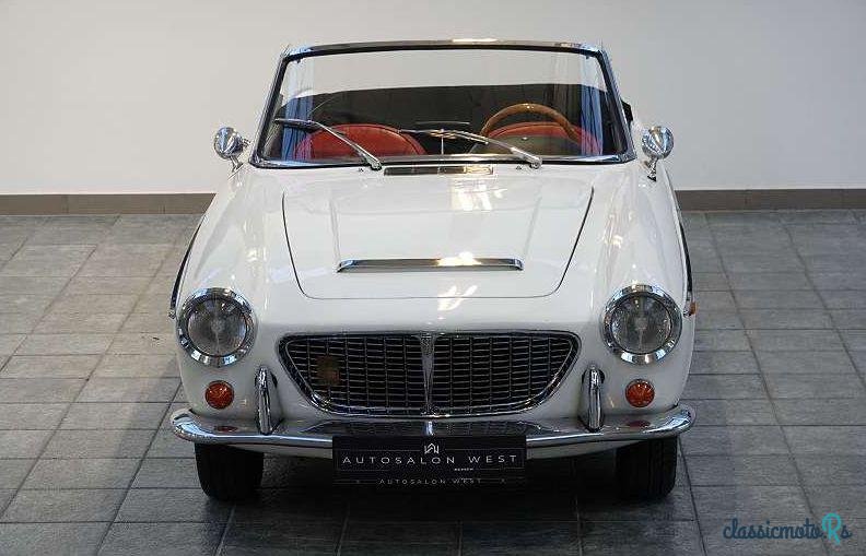 1960' Fiat 1200 Spyder photo #2