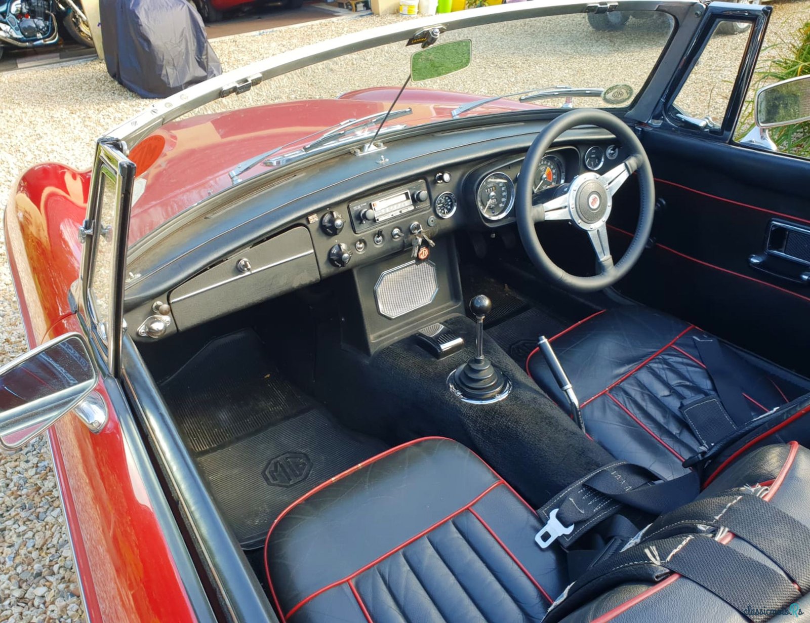 1968' MG MGC photo #4