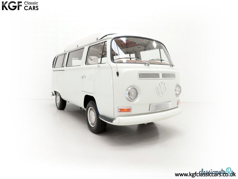 1971' Volkswagen T2 Camper photo #1