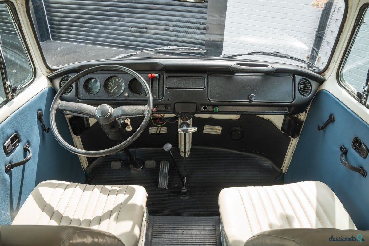 1977' Volkswagen Type 2 photo #3