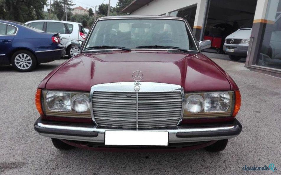 1978' Mercedes-Benz 240 D Limousine photo #2