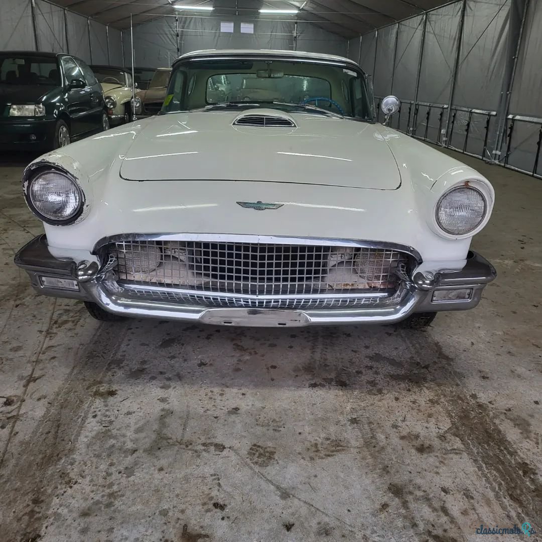1957' Ford Thunderbird photo #4