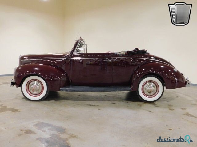 1940' Ford Deluxe photo #4