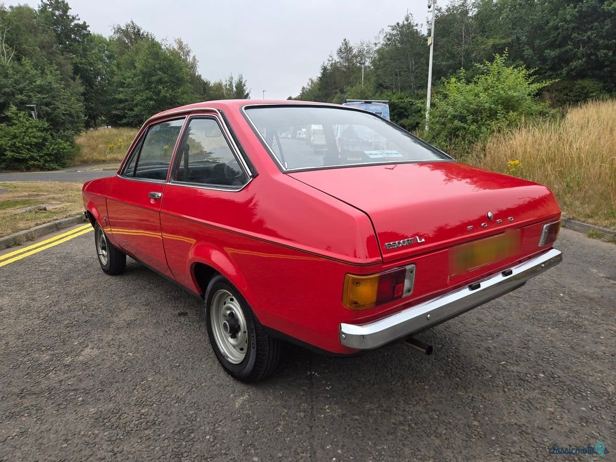 1977' Ford Escort photo #6