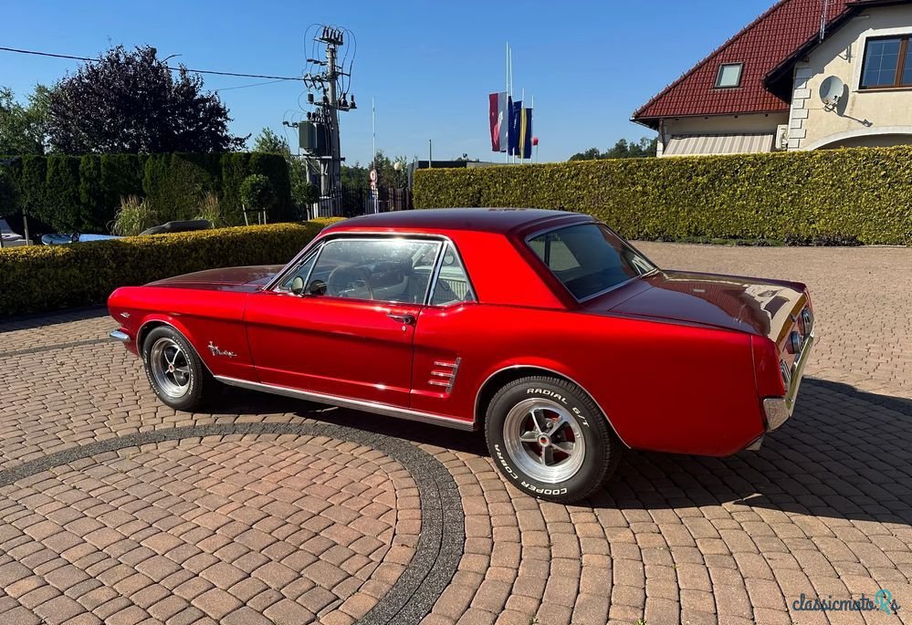 1965' Ford Mustang photo #2