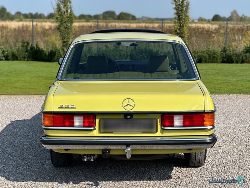 1980' Mercedes-Benz W123 photo #2