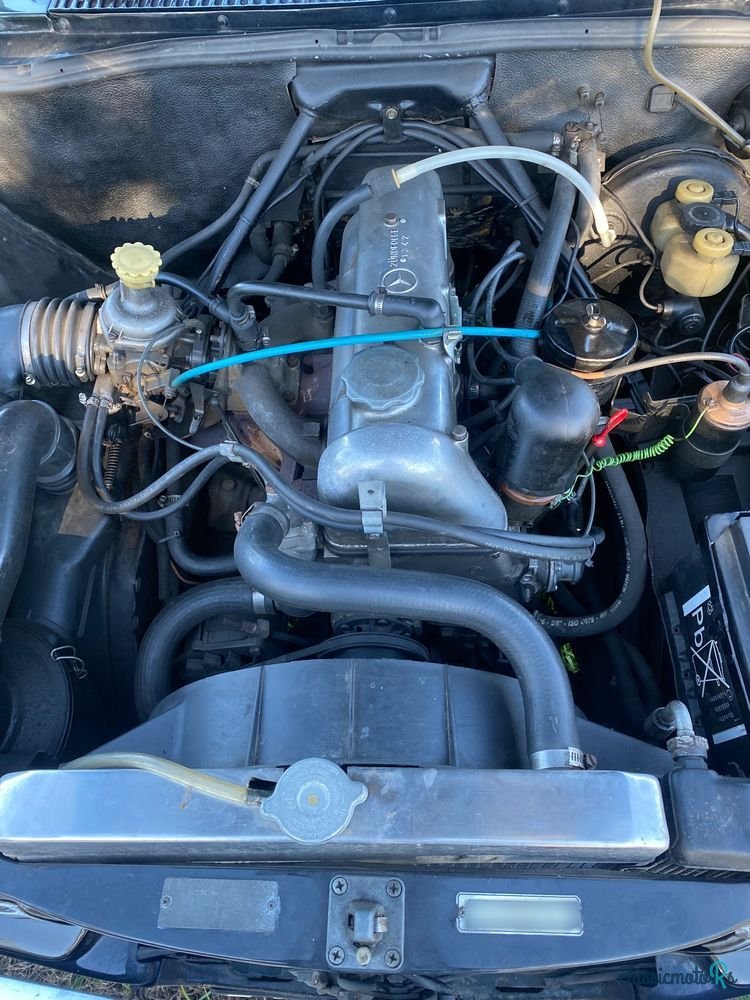 1970' Mercedes-Benz 220 photo #2