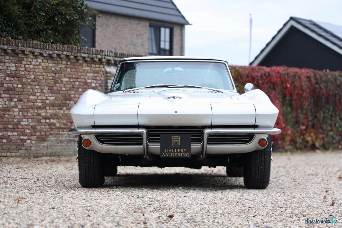 1964' Chevrolet Corvette photo #3