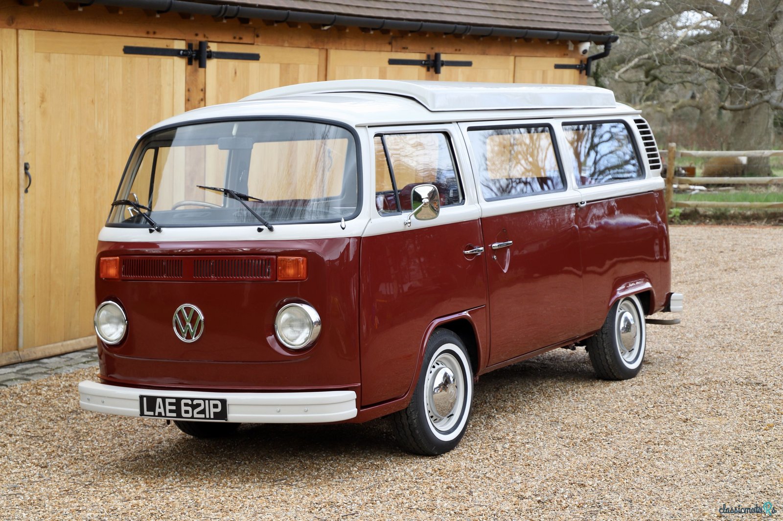 1976' Volkswagen Camper photo #3
