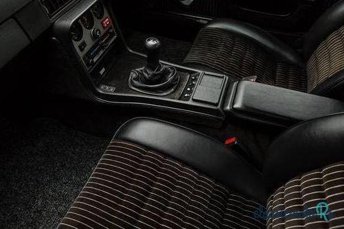 1983' Porsche 944 Lux photo #5