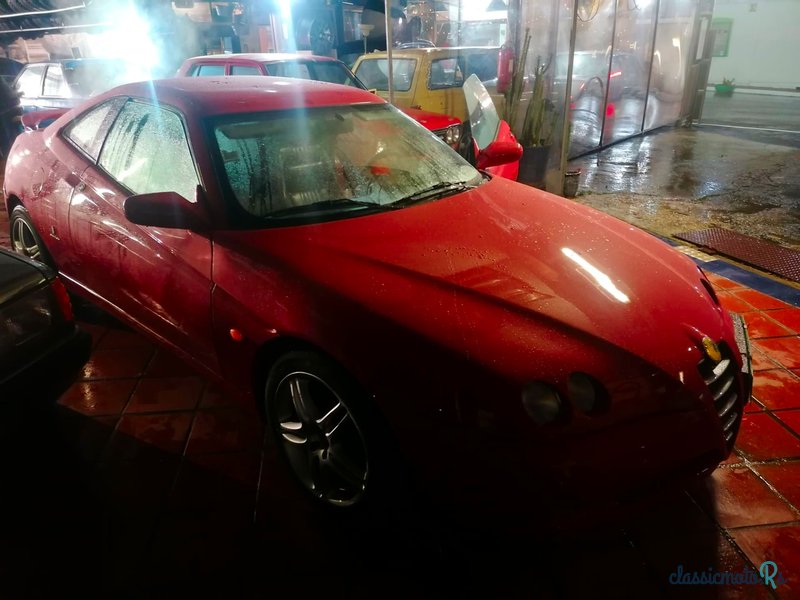 1993' Alfa Romeo GTV-6 photo #2