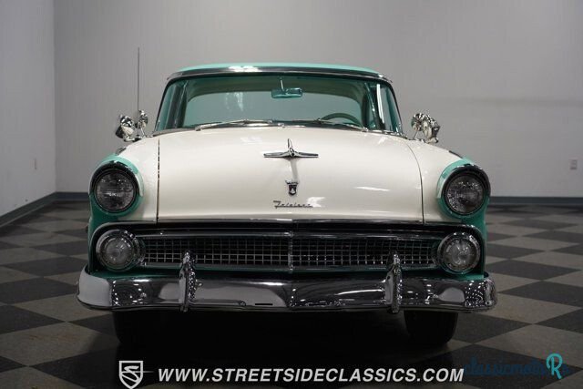 1955' Ford Fairlane photo #5