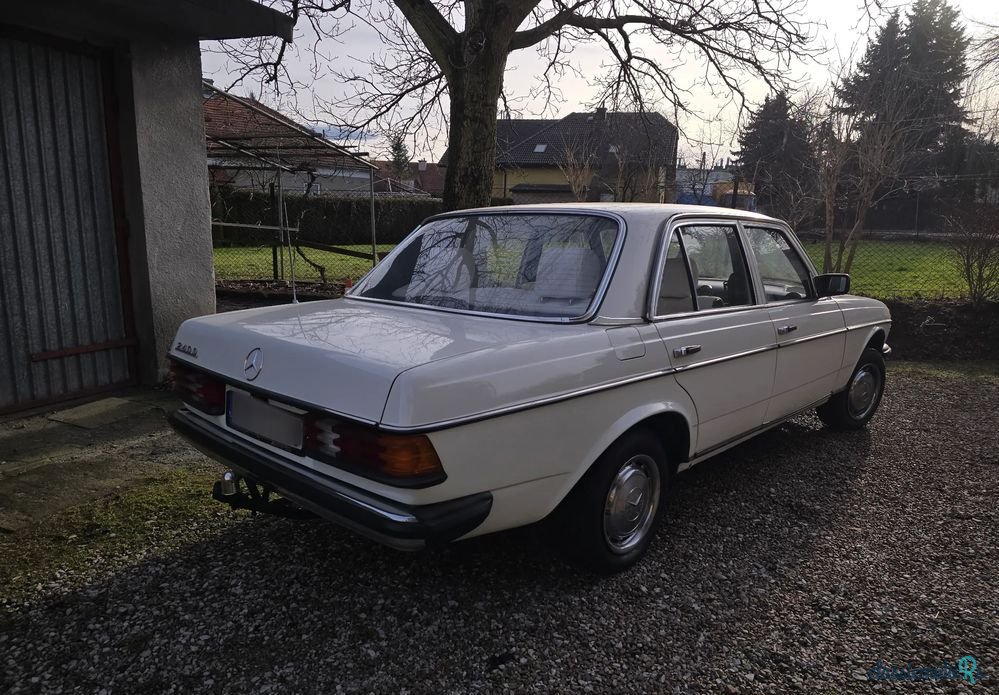 1978' Mercedes-Benz W123 photo #4