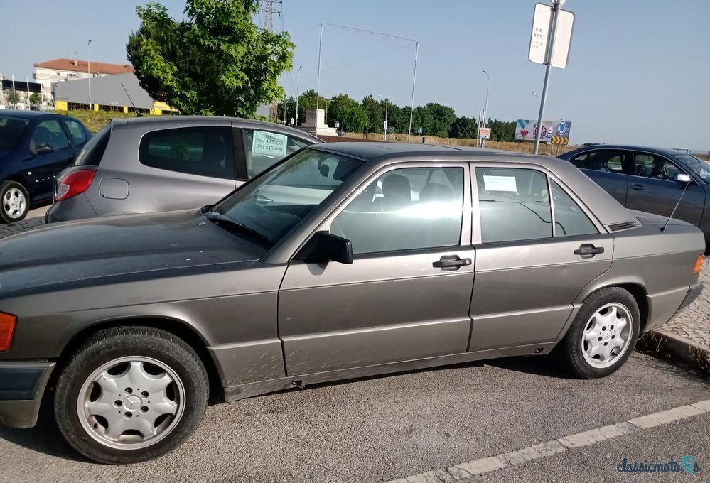 1989' Mercedes-Benz 190 E 2.0 photo #1
