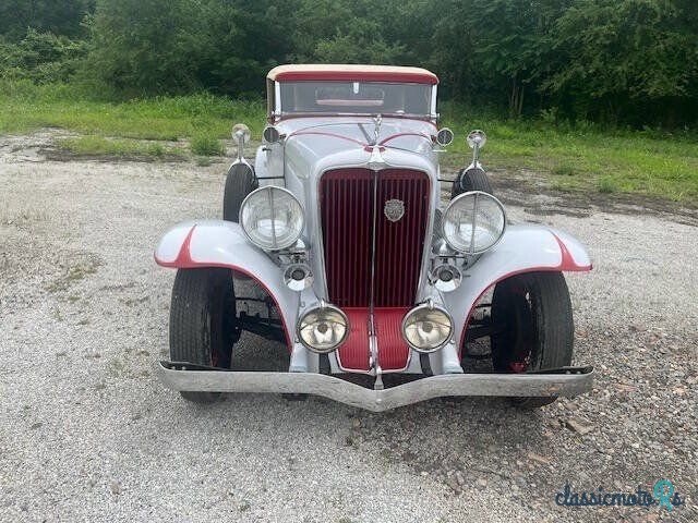 1931' Auburn Model 8-98 photo #2