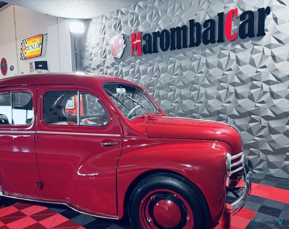 1956' Renault 4 Cv Joaninha photo #2