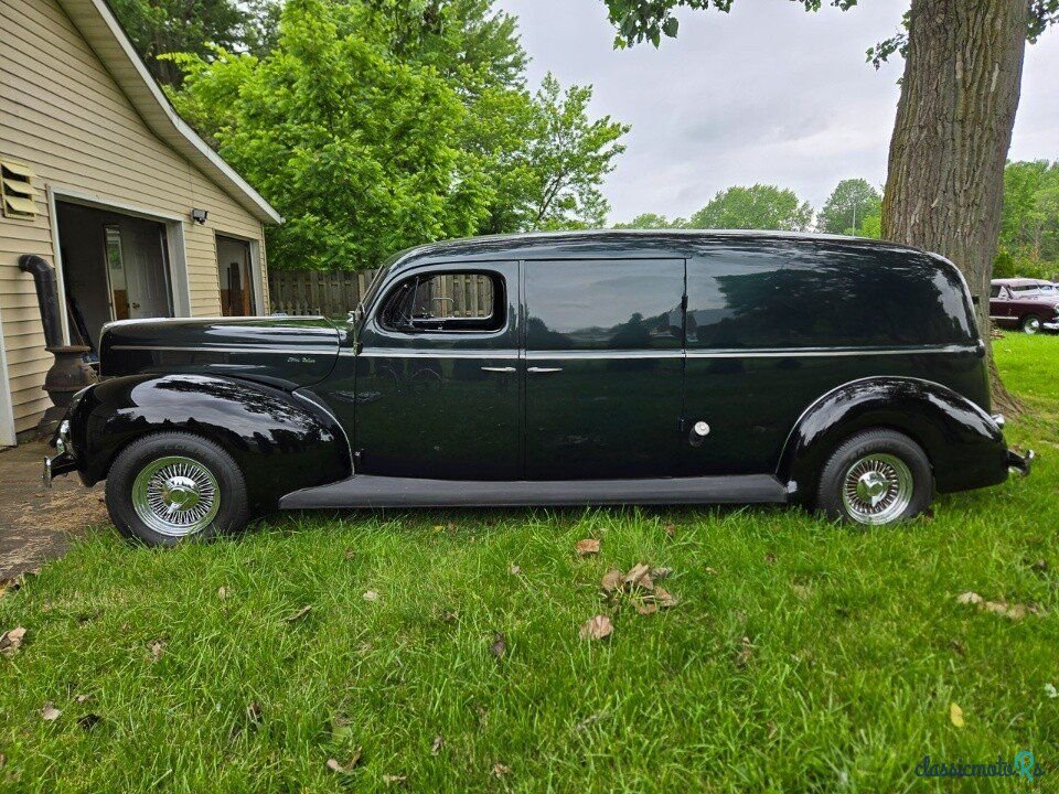 1940' Ford photo #4