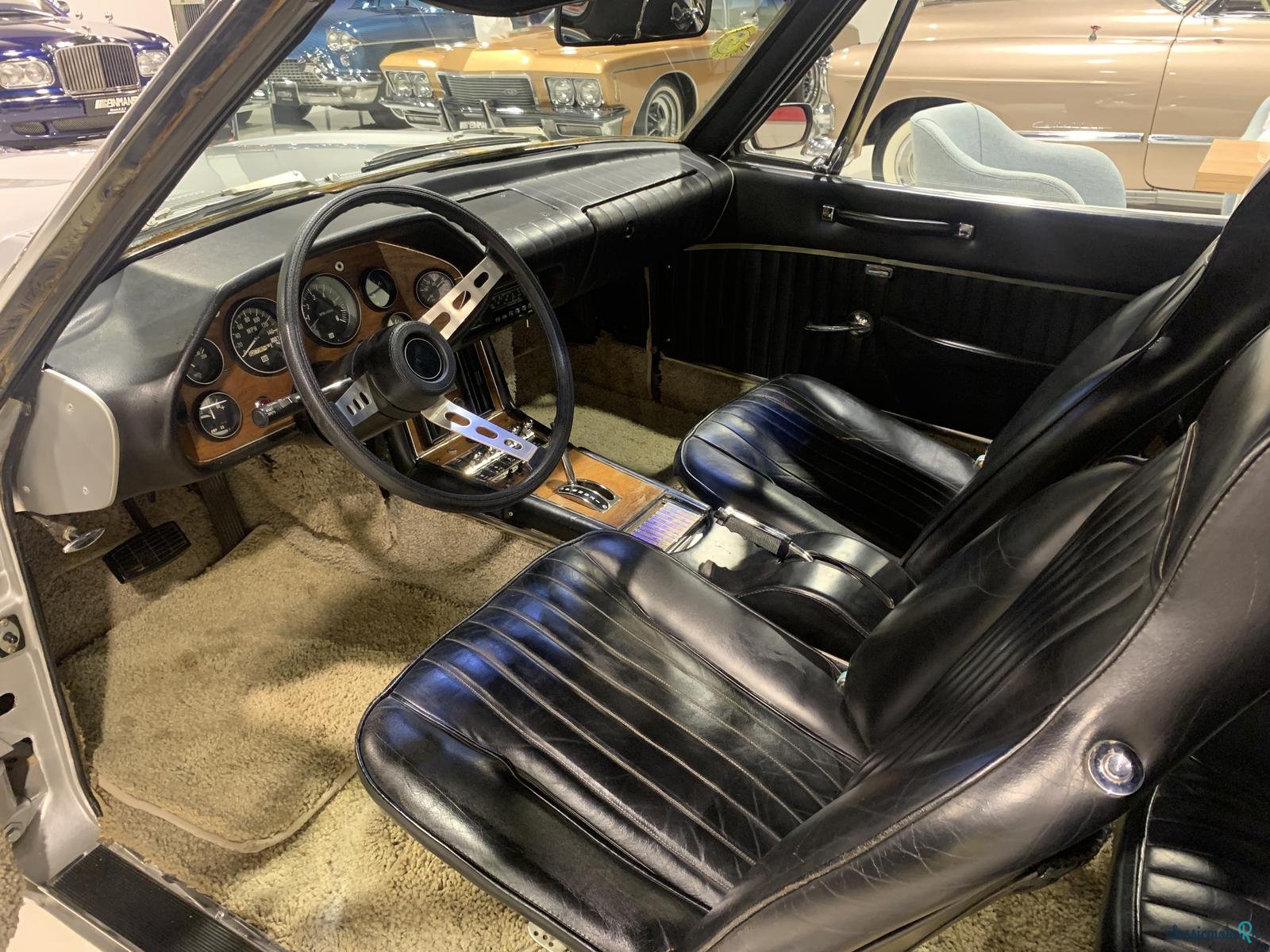 1976' Avanti II photo #5