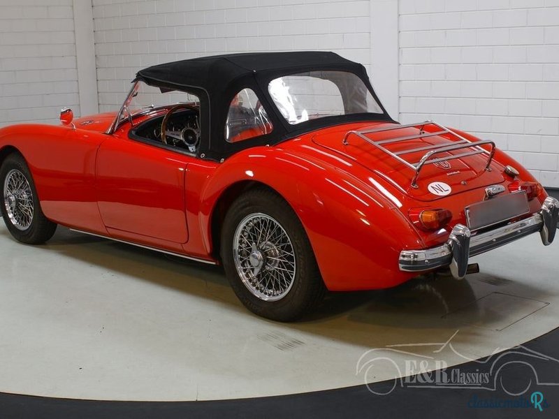 1962' MG MGA photo #5