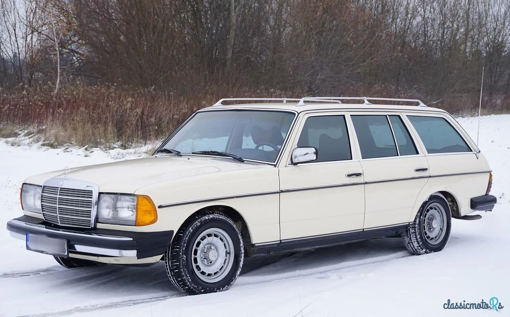 1979' Mercedes-Benz W123 photo #3