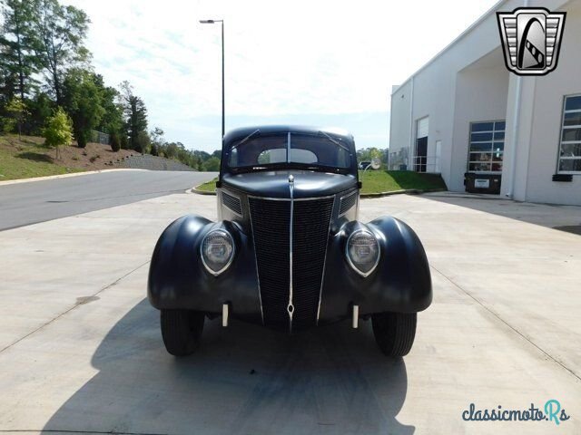 1937' Ford photo #3