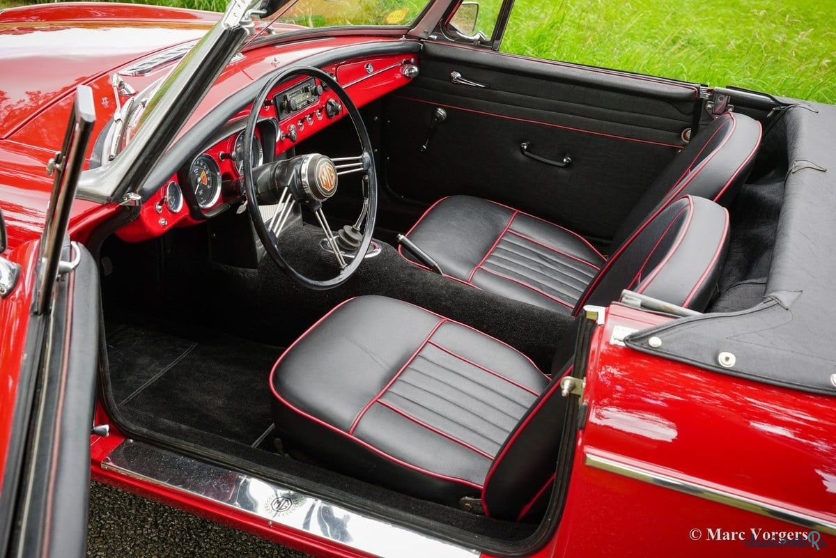 1964' MG MGB photo #4