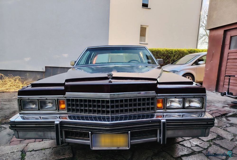 1977' Cadillac Deville photo #2