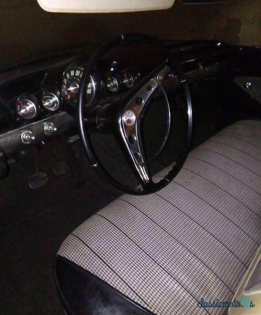 1960' Chevrolet Impala Sport Sedan photo #2