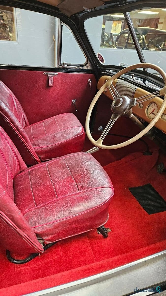 1949' Morris Minor photo #4