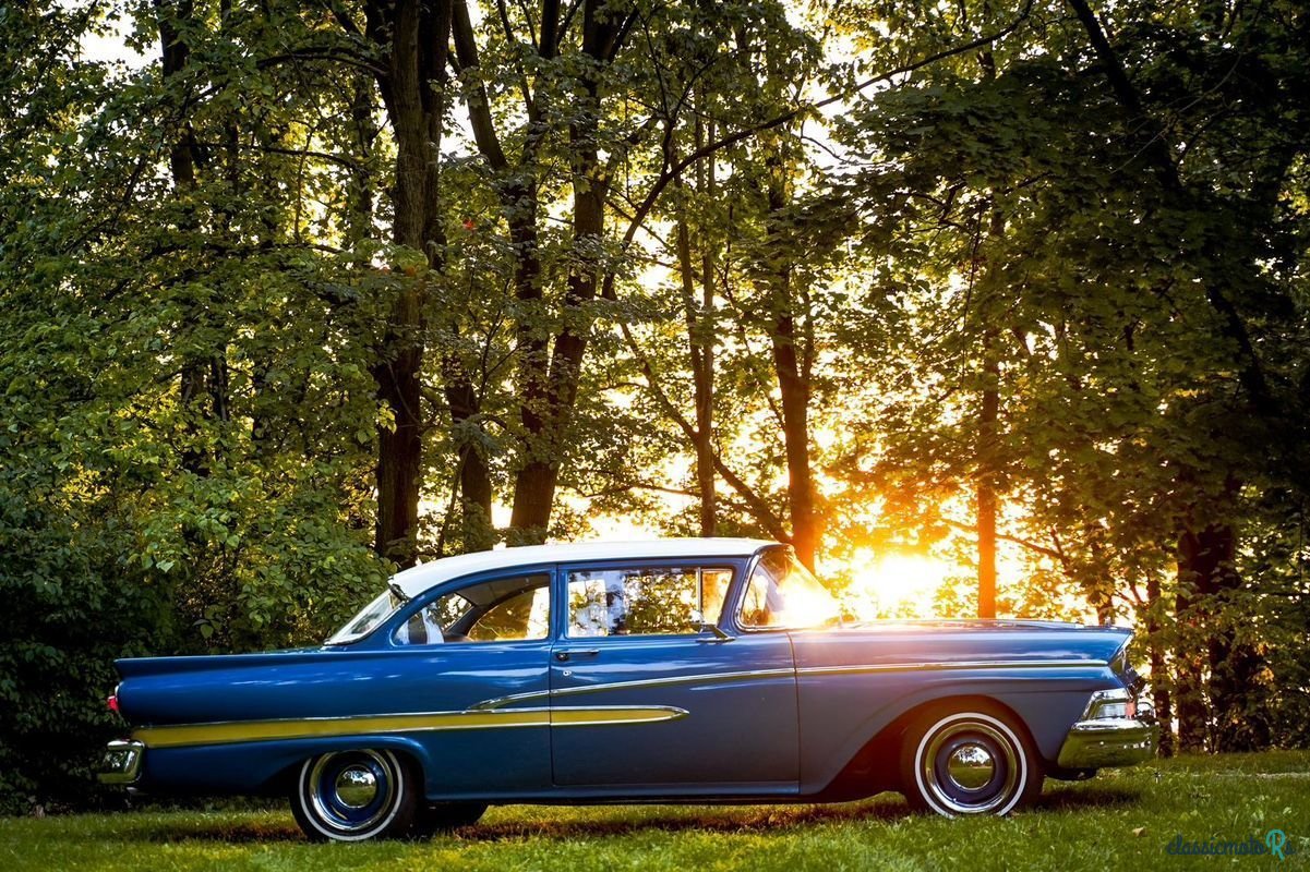 1958' Ford 300 Custom Tudoor photo #3