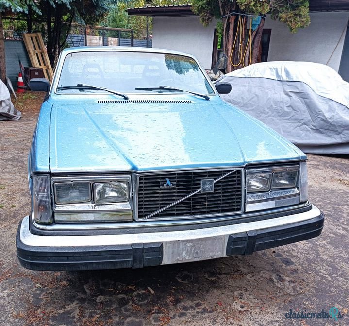 1980' Volvo 262 photo #2