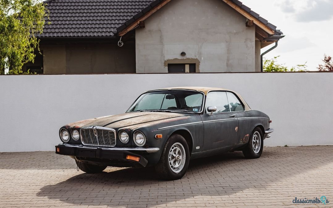 1975' Jaguar XJ photo #1