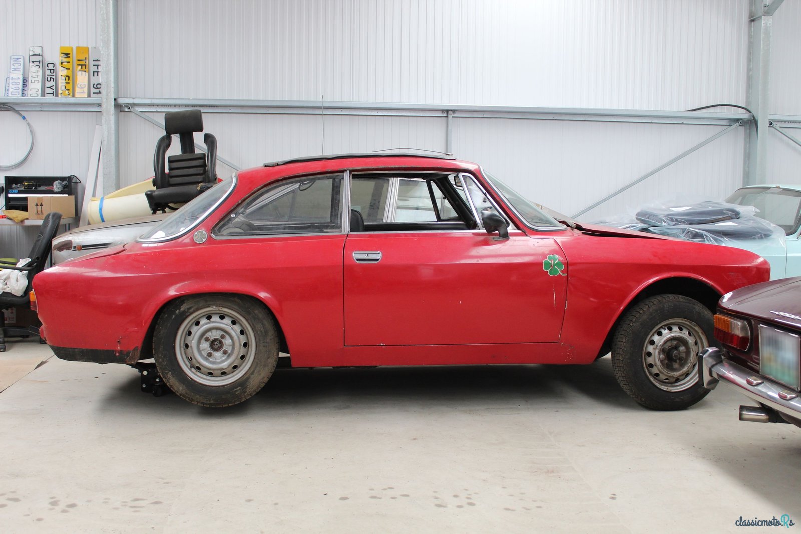 1969' Alfa Romeo 1750 photo #3