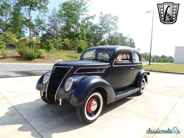 1937' Ford photo #4