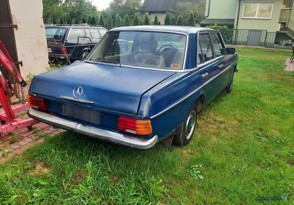 1975' Mercedes-Benz 220D W115 photo #3