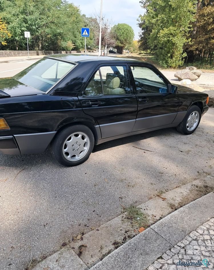 1989' Mercedes-Benz W201 190 D 2.0 photo #5