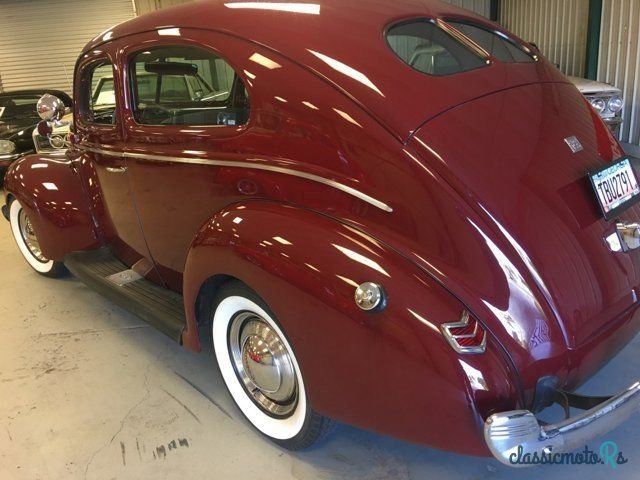 1940' Ford Deluxe photo #5