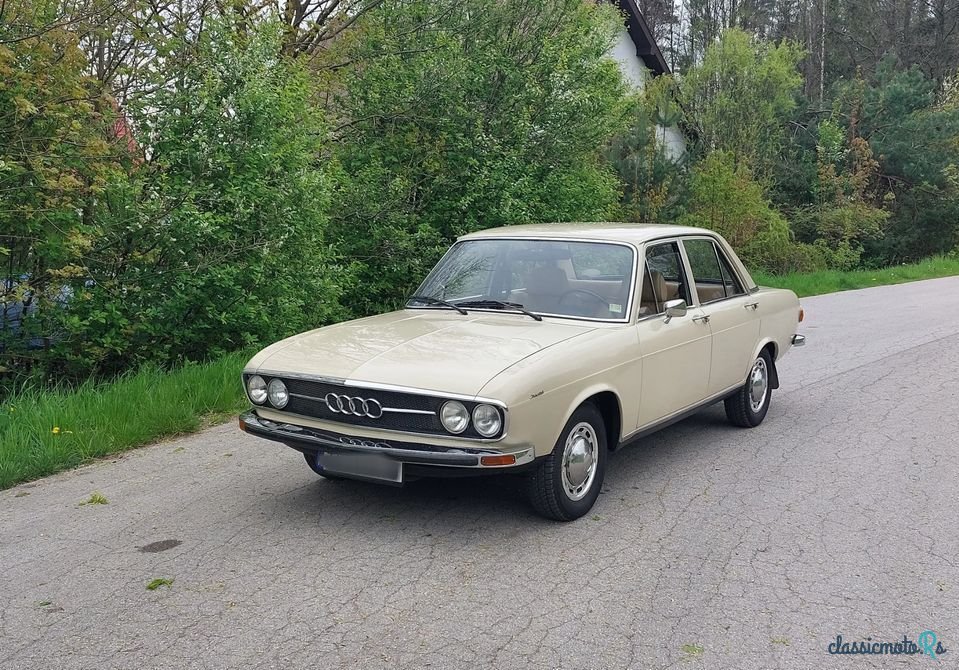 1974' Audi 100 photo #2