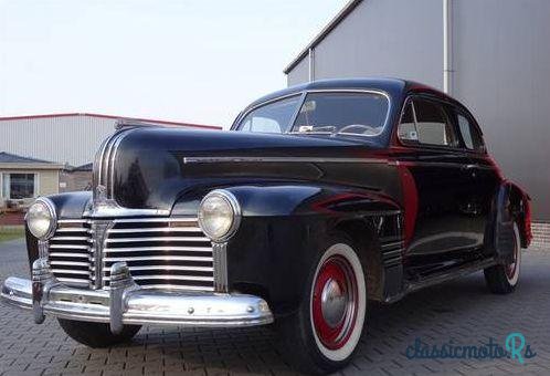 1941' Pontiac Silver Streak Coupé photo #1