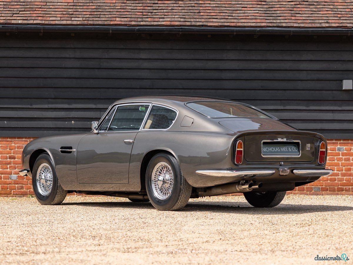 1971' Aston Martin DB6 photo #3