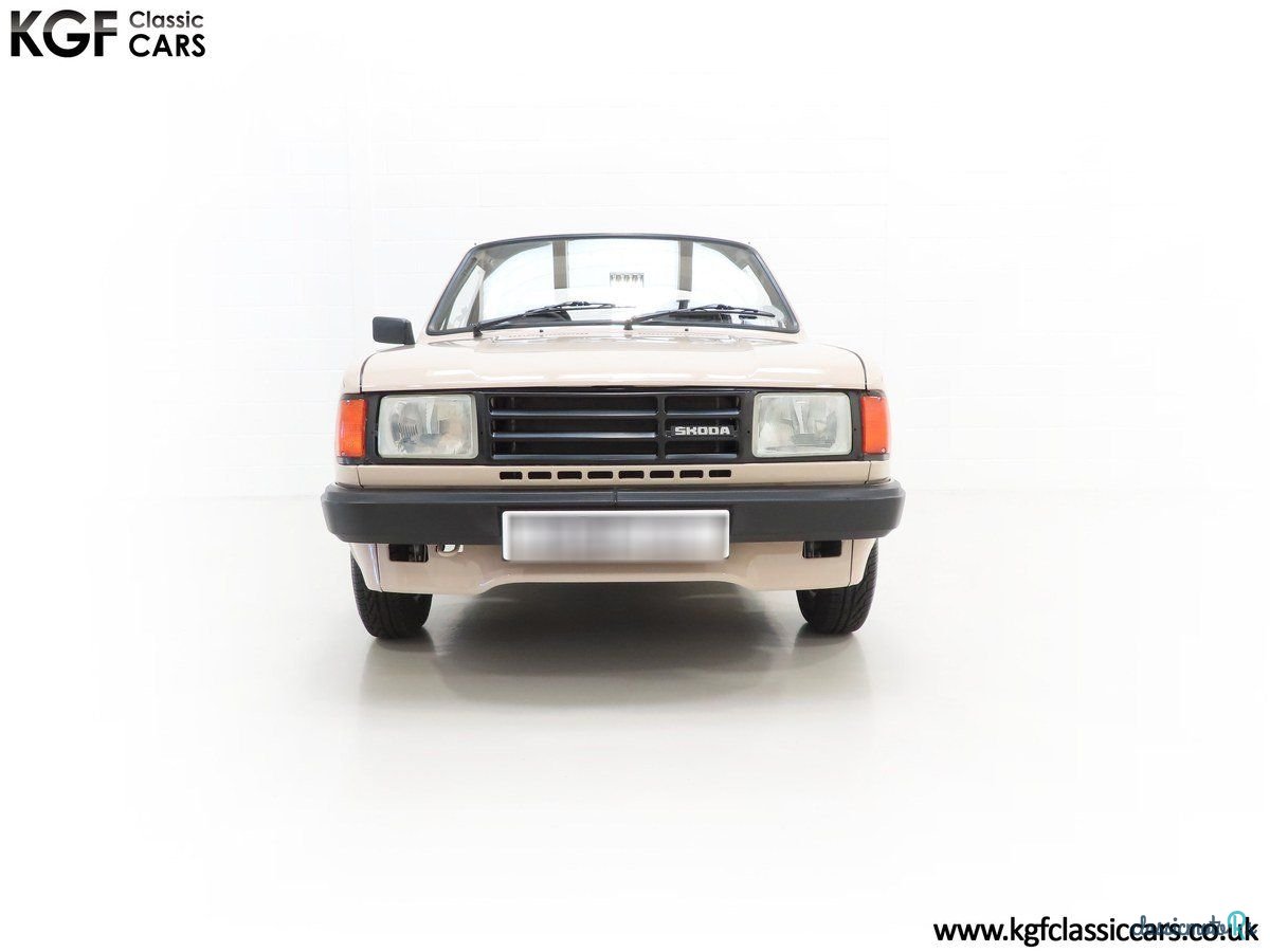 1989' Skoda Estelle photo #3