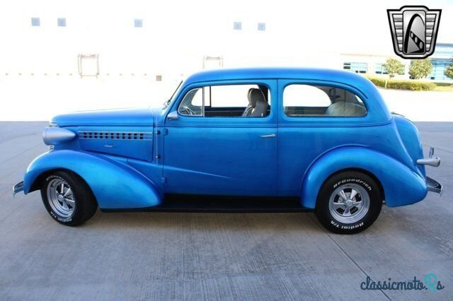 1938' Chevrolet Master Deluxe photo #2