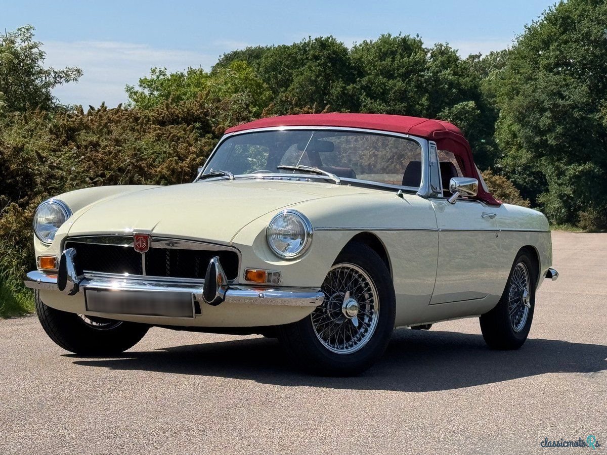 1972' MG MGB photo #1