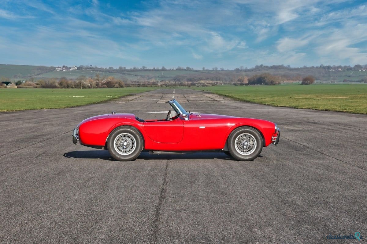 1963' AC Cobra photo #2
