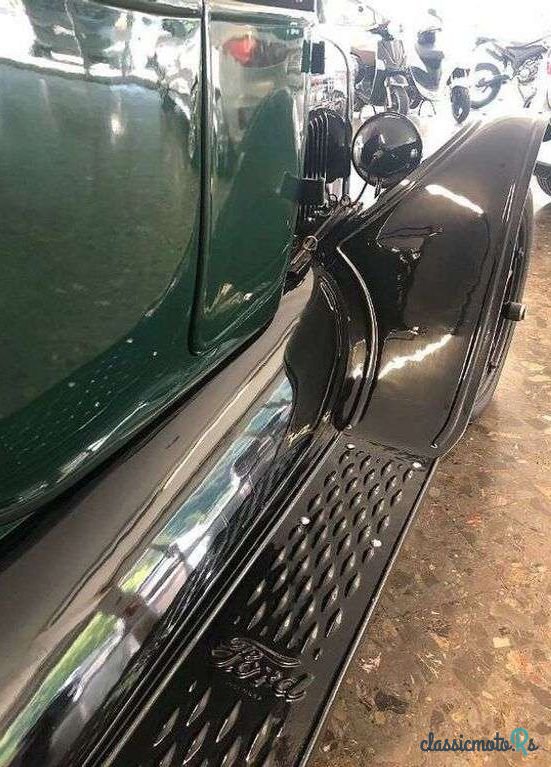 1923' Ford photo #4