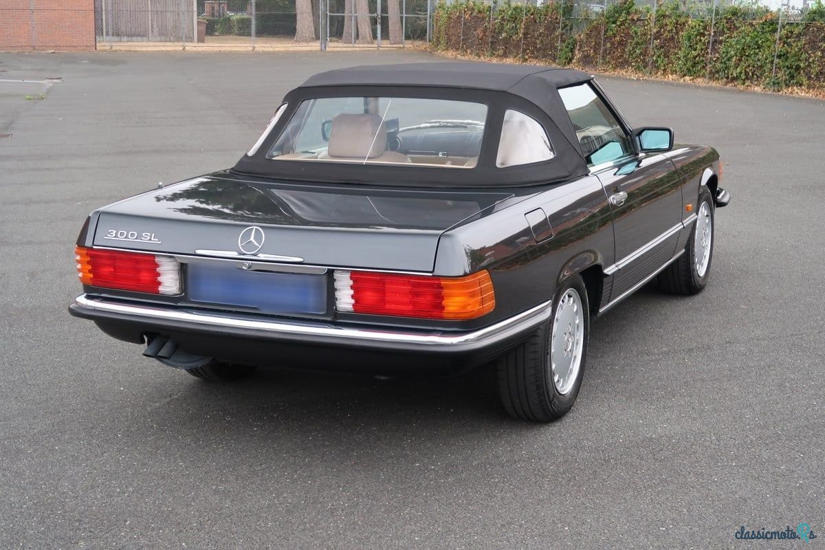 1989' Mercedes-Benz Sl Class photo #6