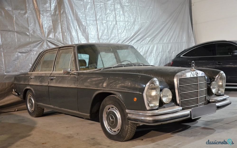 1968' Mercedes-Benz 280 photo #1