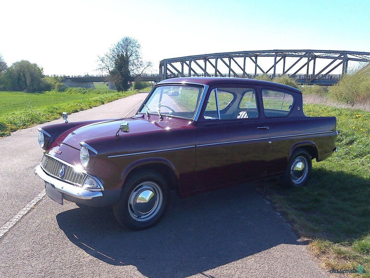 1962' Ford Anglia photo #1