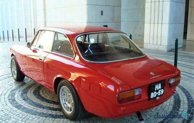 1973' Alfa Romeo Gtv 2000 photo #1