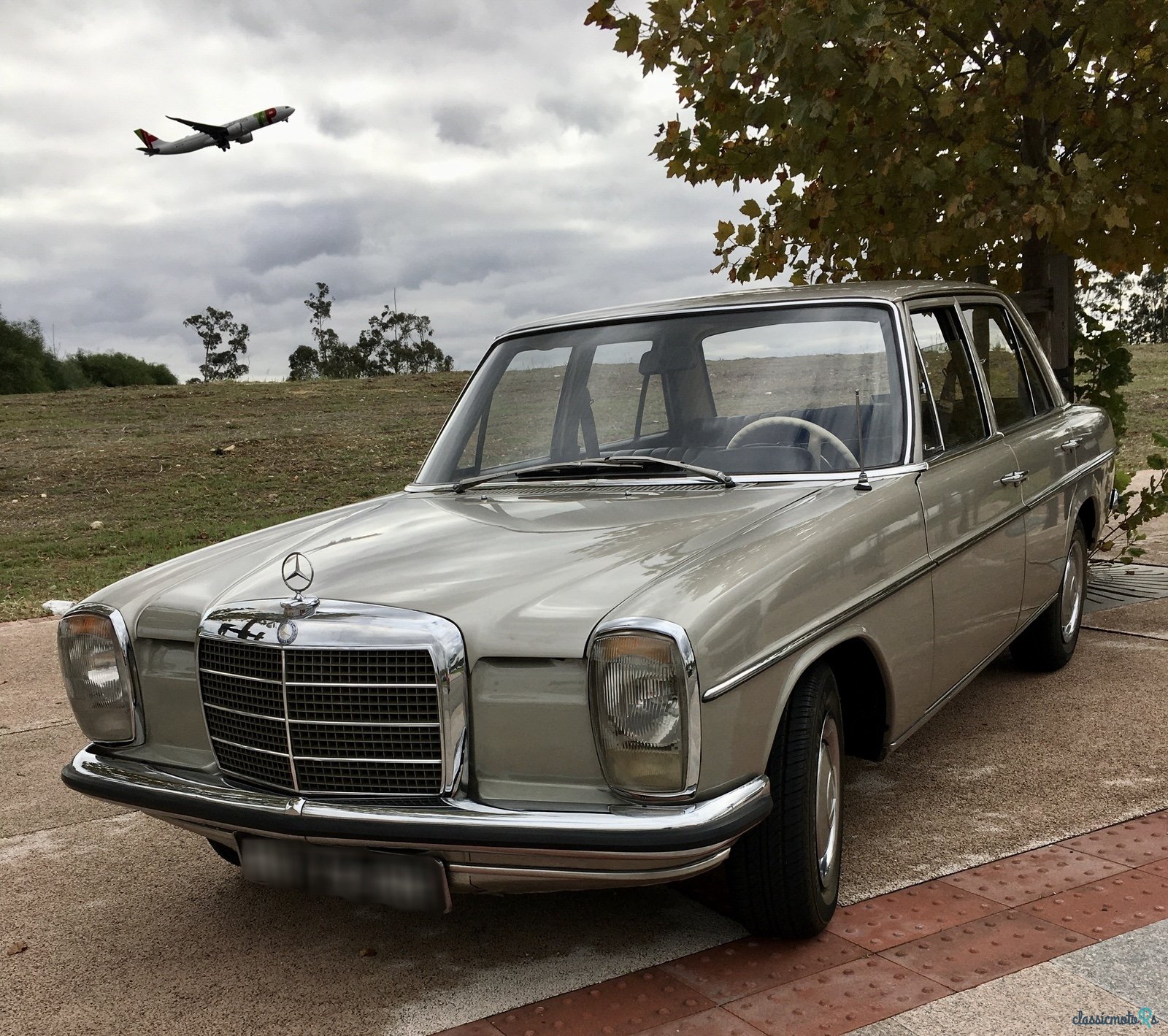 1970' Mercedes-Benz 220 photo #1